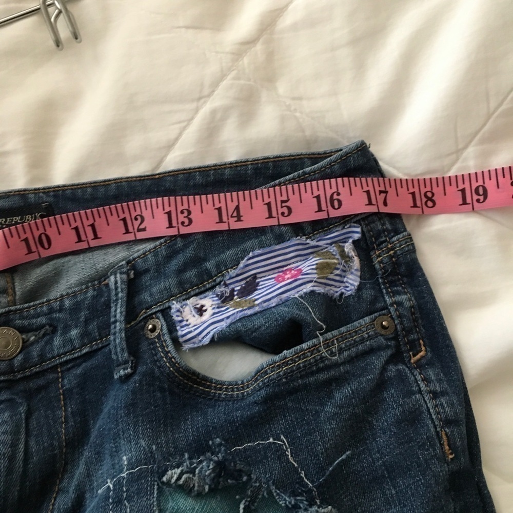 Denim Capri Cuffed Pants Size 10 - Picture 14 of 16